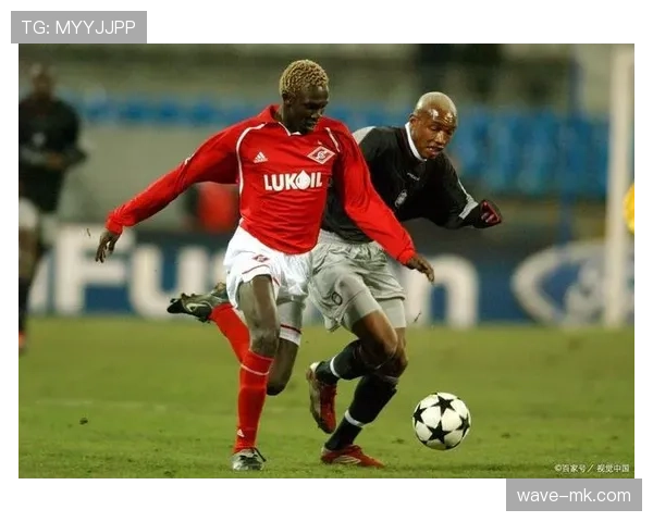 秘鲁队防守体系近期表现稳健，整体结构保持稳定