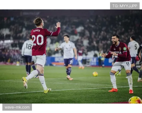 滕哈赫时代的曼联：混乱战术与青训危机，球队内部裂痕已难以弥合